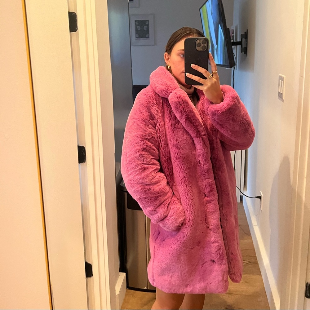 Apparis jacket